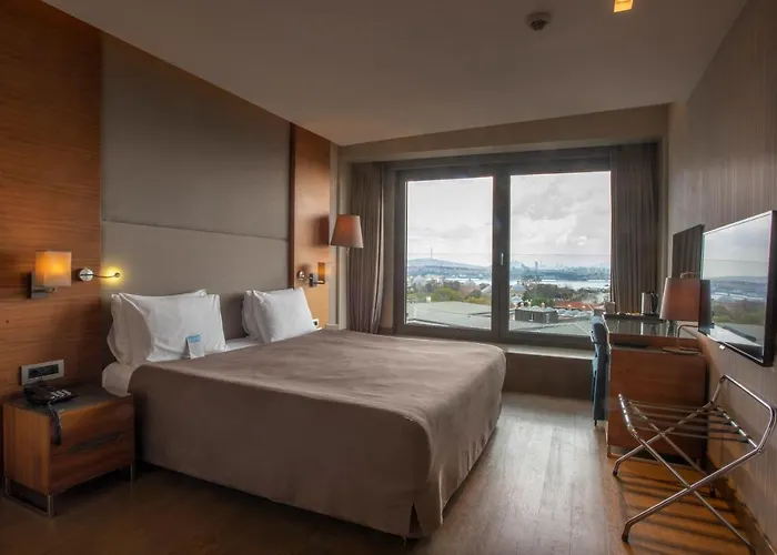 Arcadia Blue Hotell 4*