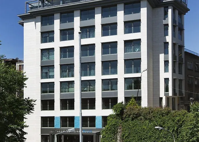 Arcadia Blue Hotell 4*