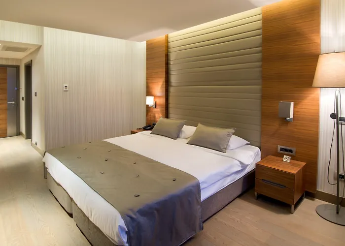 Arcadia Blue Hotel 4*